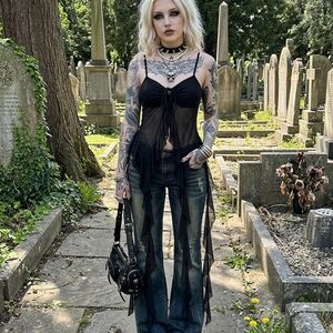 ✨ Gothic Lace Ruffle Crop Top ✨